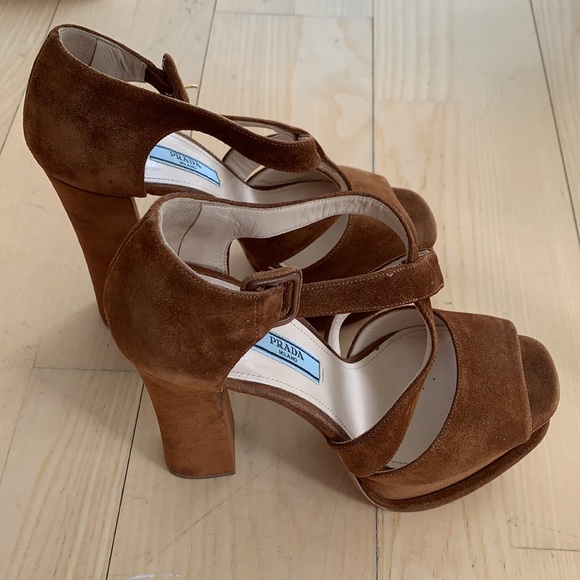 Prada block heel suede platform sandals - Picture 2 of 5